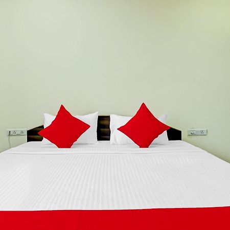 Hotel O Adhin Residency Hyderabad Esterno foto