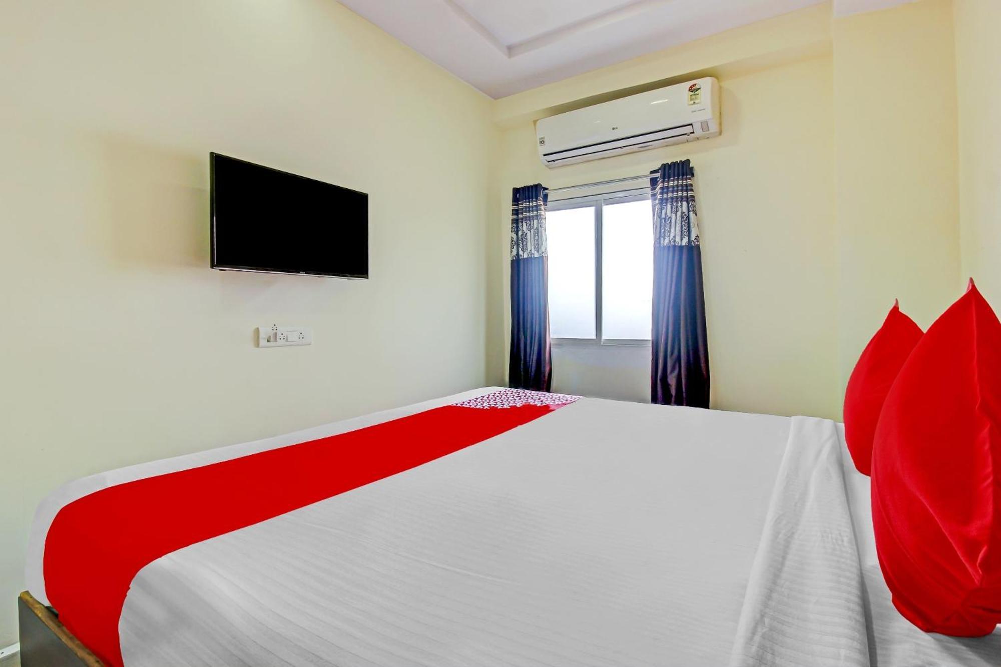 Hotel O Adhin Residency Hyderabad Esterno foto